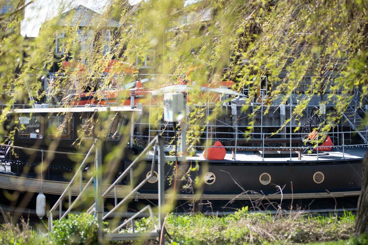 Dutch Barge, Fisherman's Wharf, Botel